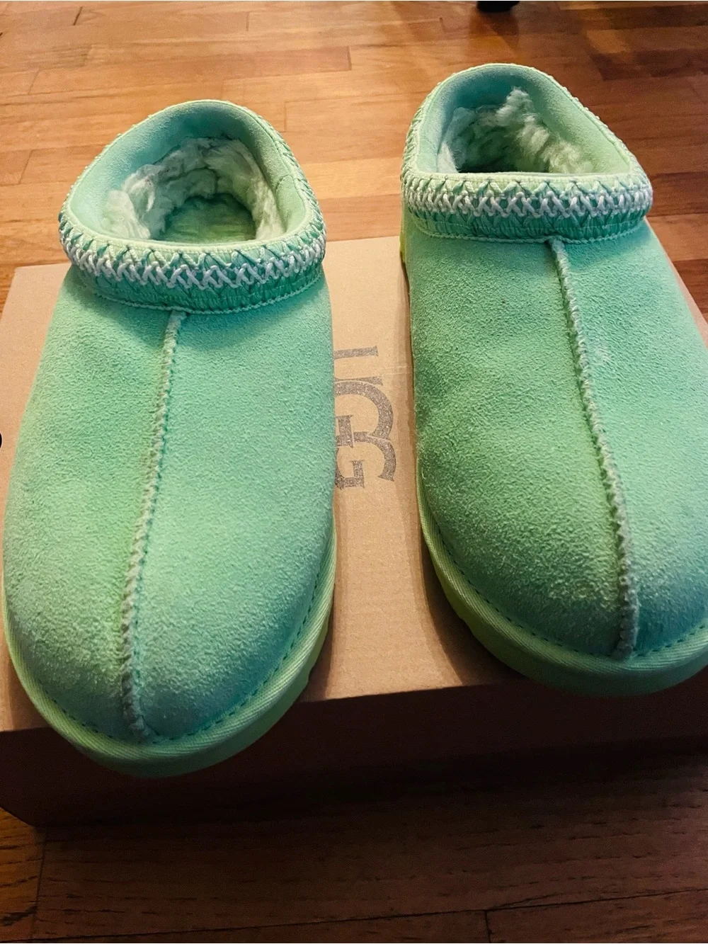 UGG back school